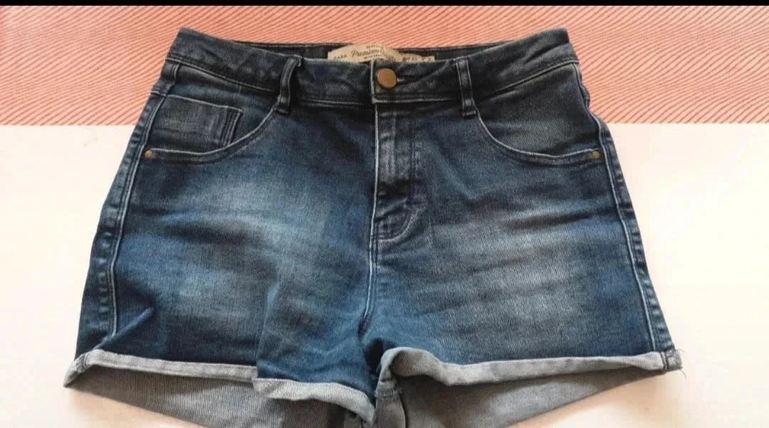 Short en jean zara taille 34